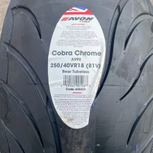 Avon Cobra Chrome AV92 250/40VR18 (81V)